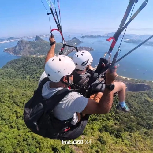 Tandem Parafling — Fly Over Niterói
